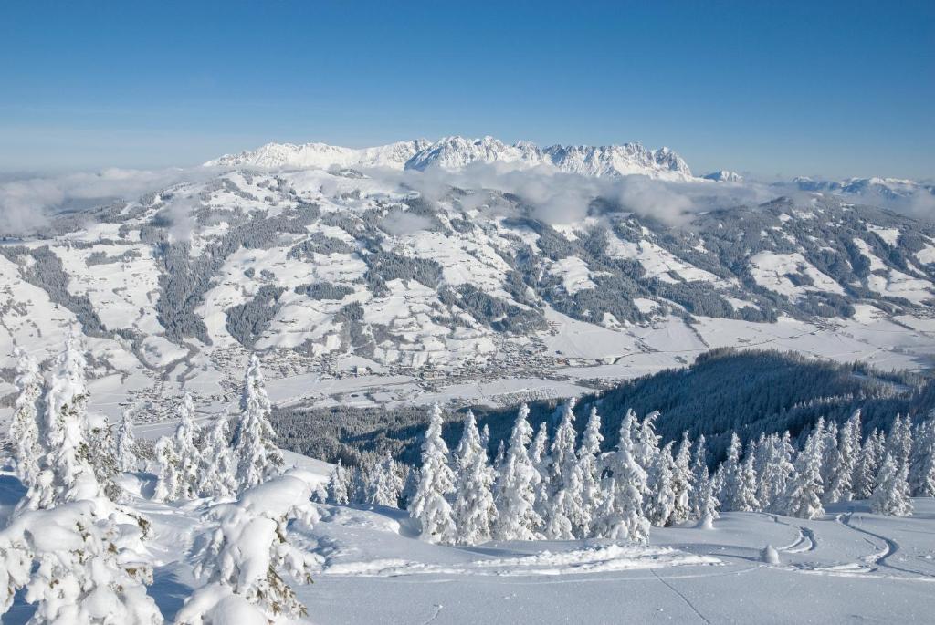 Hotel Kraftquelle Schlossblick Angerberg  Bagian luar foto